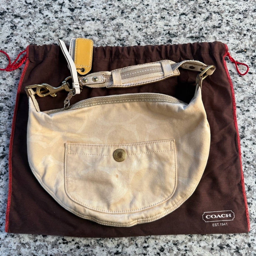 Vintage Y2K-era Coach Hampton Scribble Signature Bag